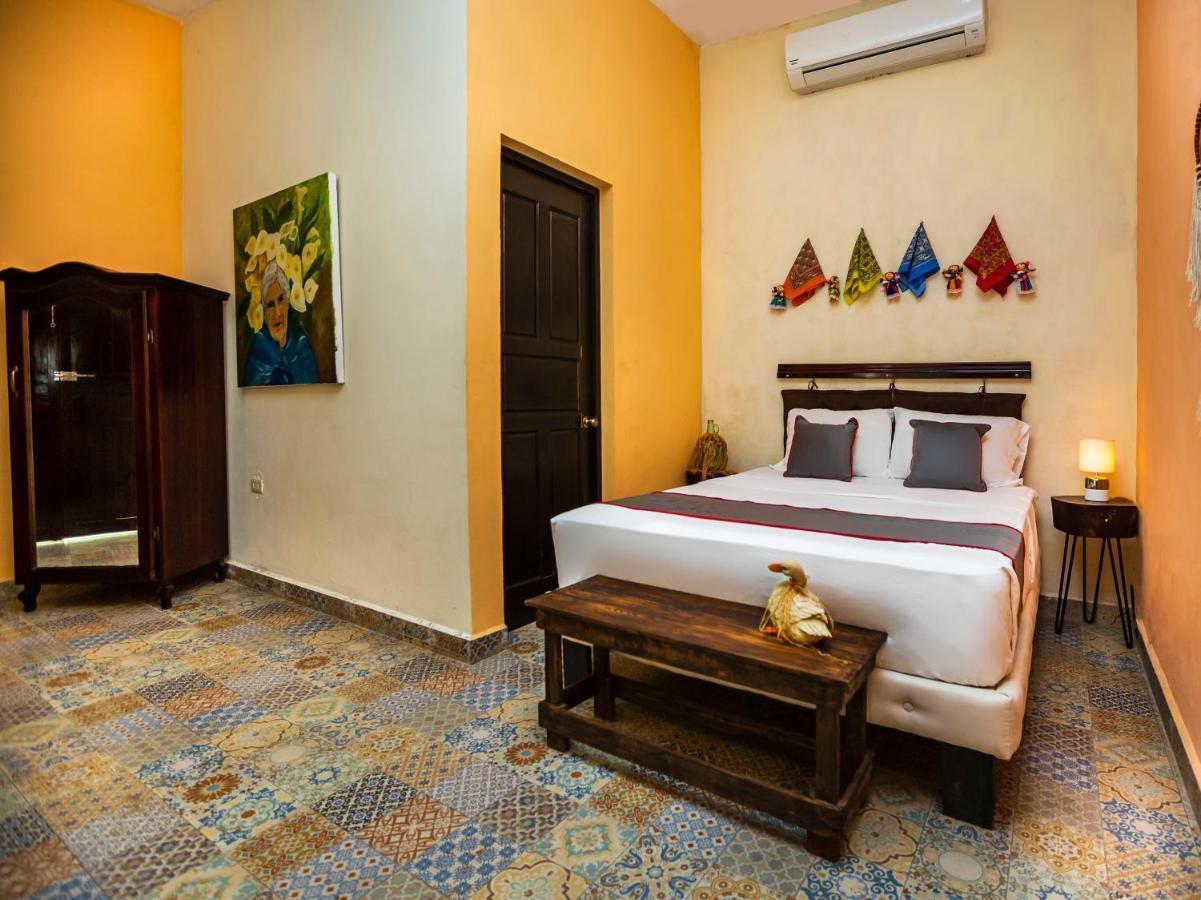 ואיאדוליד Casa Aluxes Hotel מראה חיצוני תמונה