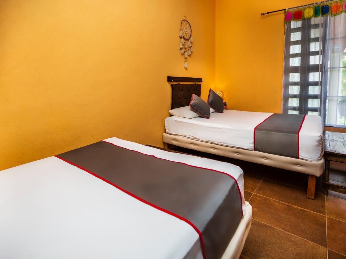 ואיאדוליד Casa Aluxes Hotel מראה חיצוני תמונה