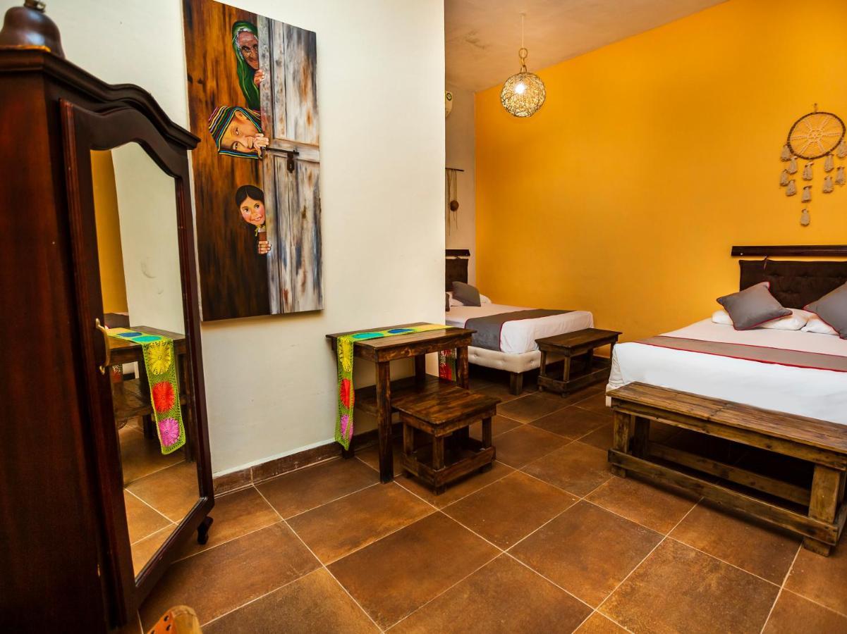 ואיאדוליד Casa Aluxes Hotel מראה חיצוני תמונה