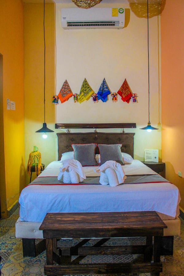 ואיאדוליד Casa Aluxes Hotel מראה חיצוני תמונה