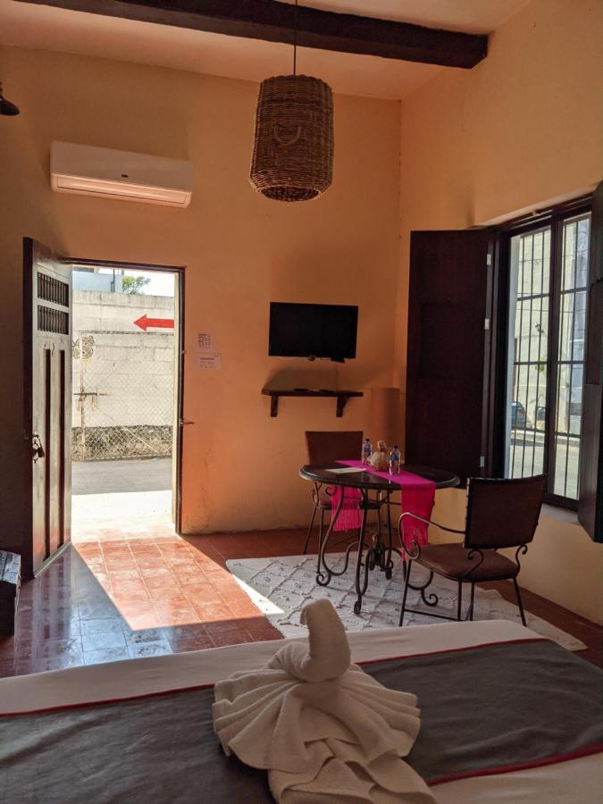 ואיאדוליד Casa Aluxes Hotel מראה חיצוני תמונה