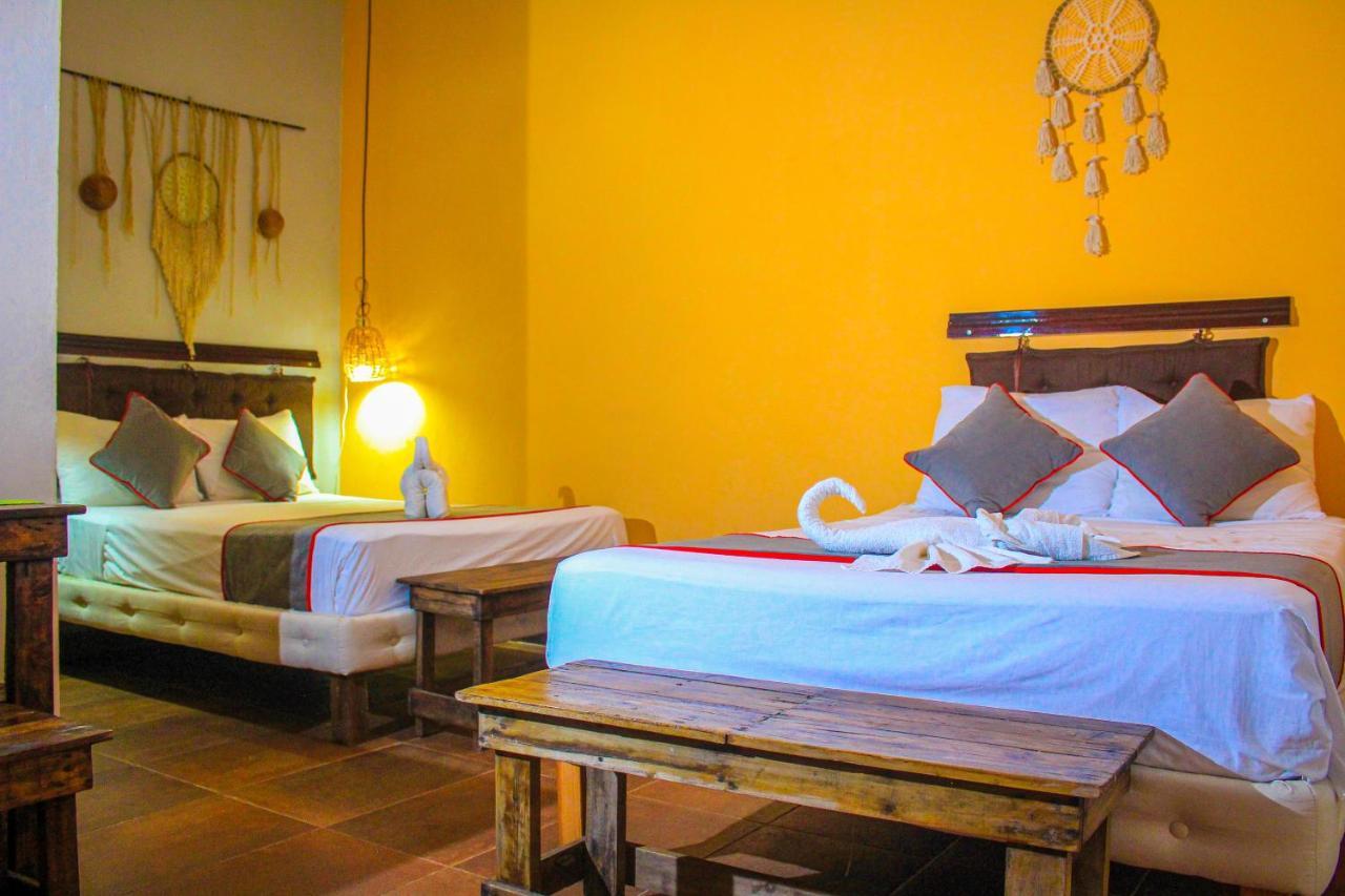 ואיאדוליד Casa Aluxes Hotel מראה חיצוני תמונה
