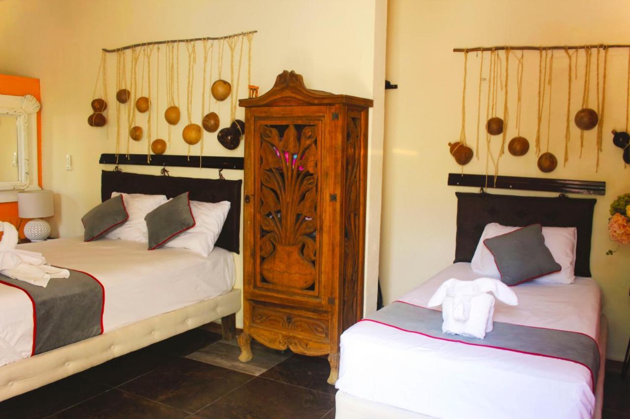 ואיאדוליד Casa Aluxes Hotel מראה חיצוני תמונה