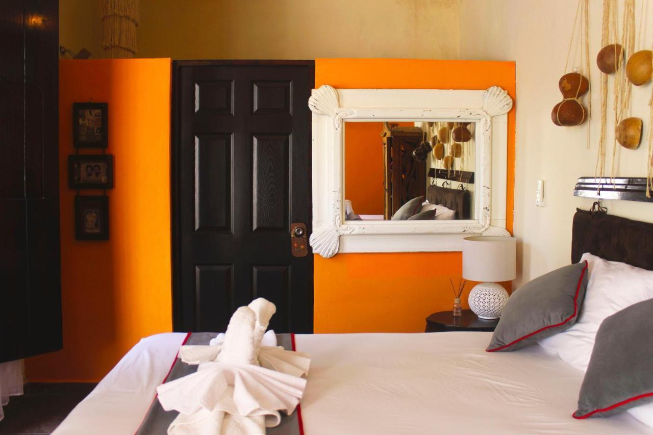 ואיאדוליד Casa Aluxes Hotel מראה חיצוני תמונה