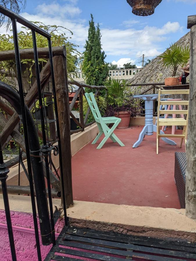 ואיאדוליד Casa Aluxes Hotel מראה חיצוני תמונה